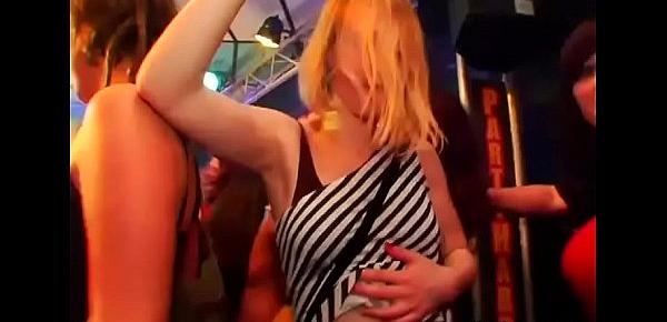  Drunk cheeks sucking knob in club